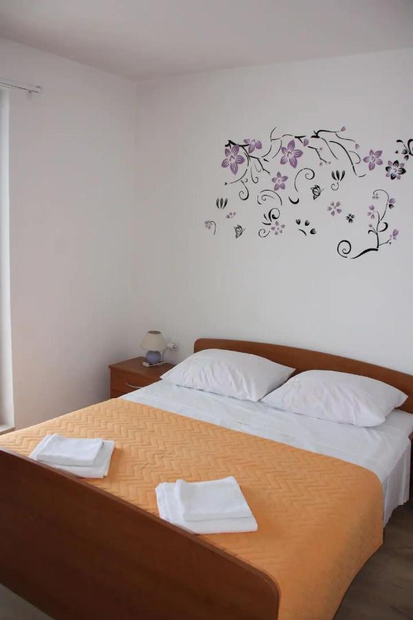 Apartments And Rooms Barbara Lastovo 외부 사진