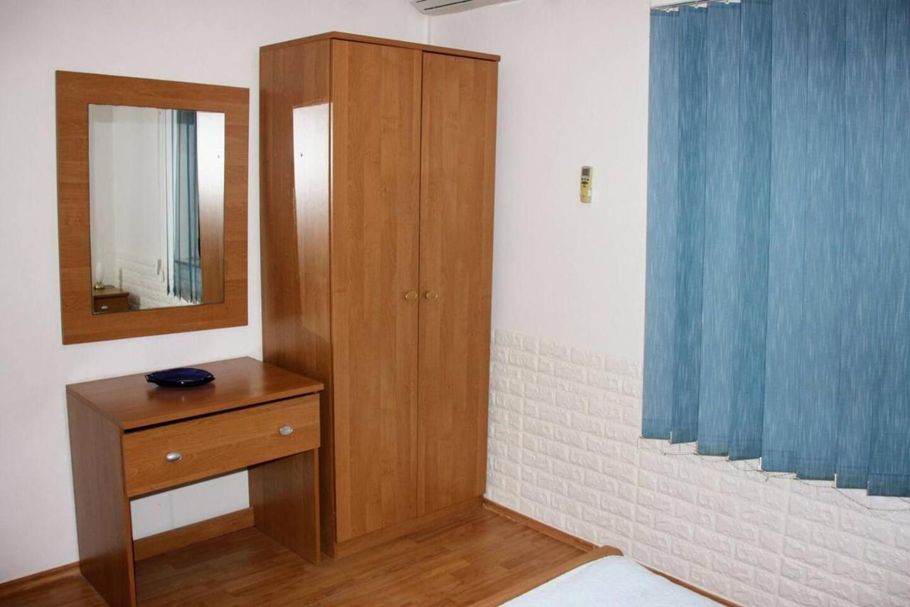 Apartments And Rooms Barbara Lastovo 외부 사진